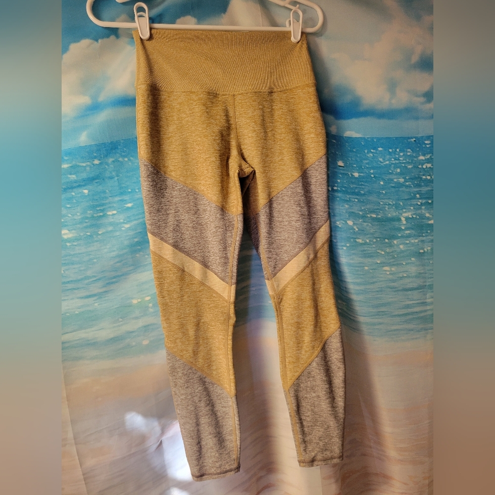 Alo Yoga‎ High Waist Alosoft Sheila Legging Women's Size Small